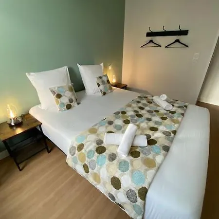 Centre-ville * Rdc * Clim * Wifi * De Gamme *