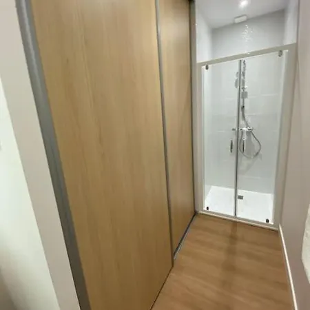 Centre-ville * Rdc * Clim * Wifi * De Gamme * *